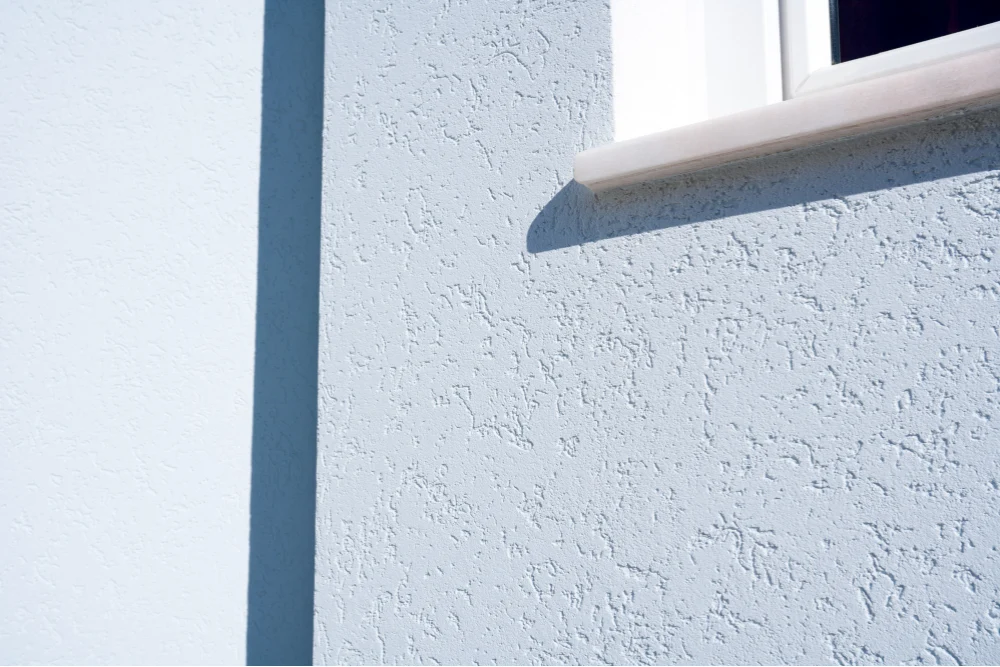 Tynki akrylowe i elewacje malowane farbami elewacyjnymi